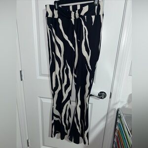 HDE Women’s Crossover Flare Pants Ribbed High Waist Bell Bottom Abstract Zebra L